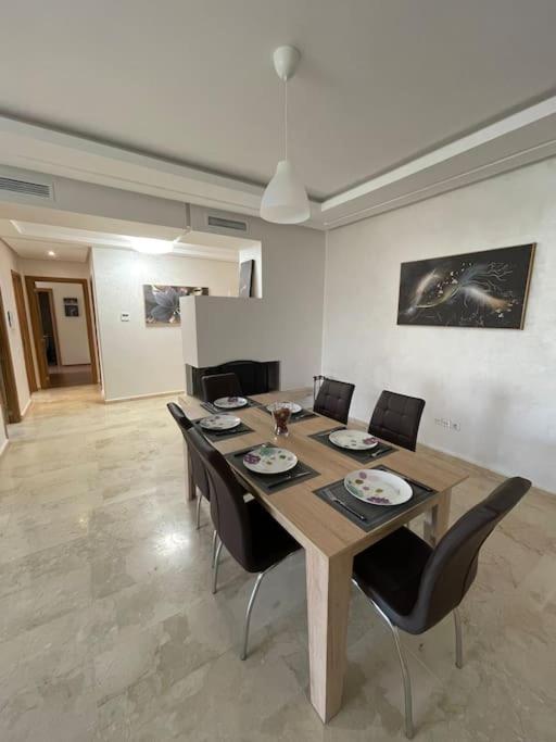 Chic & Cosy Flat Near Airport Lockbox Fast Wifi Lejlighed Nouaceur Eksteriør billede